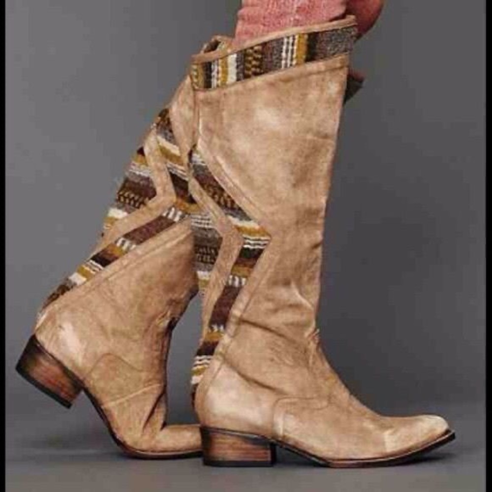 Freebird by Steven Aztec Western Tall Boots in Distressed Tan Leather - Size 8